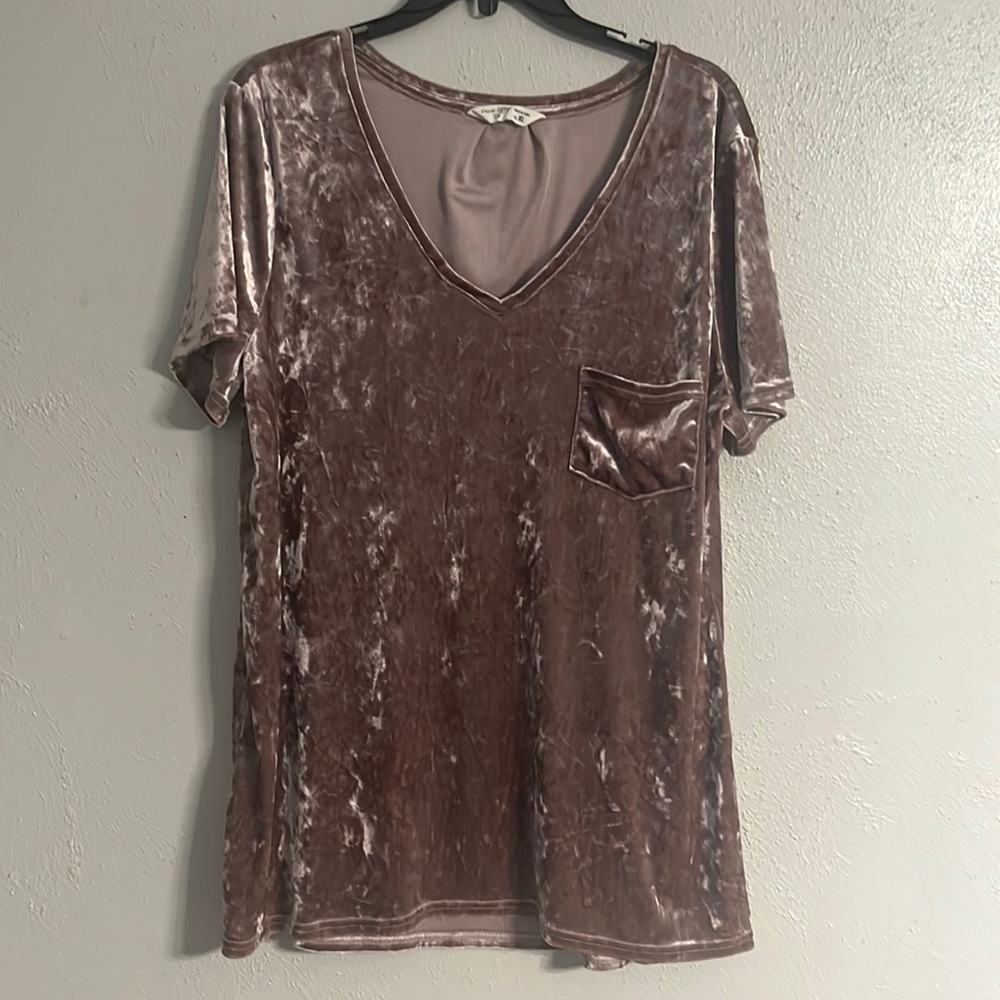 Velvet legging Tee women’s extra large pink V-neck with front pocket